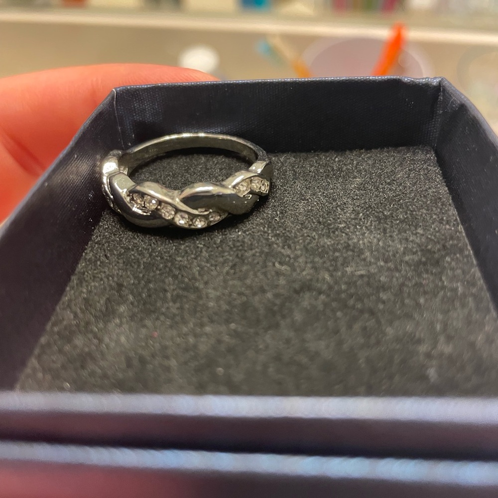 Spiral ring